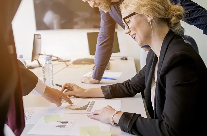 Administracja kadr i płac – dlaczego warto postawić na nowoczesne rozwiązania?